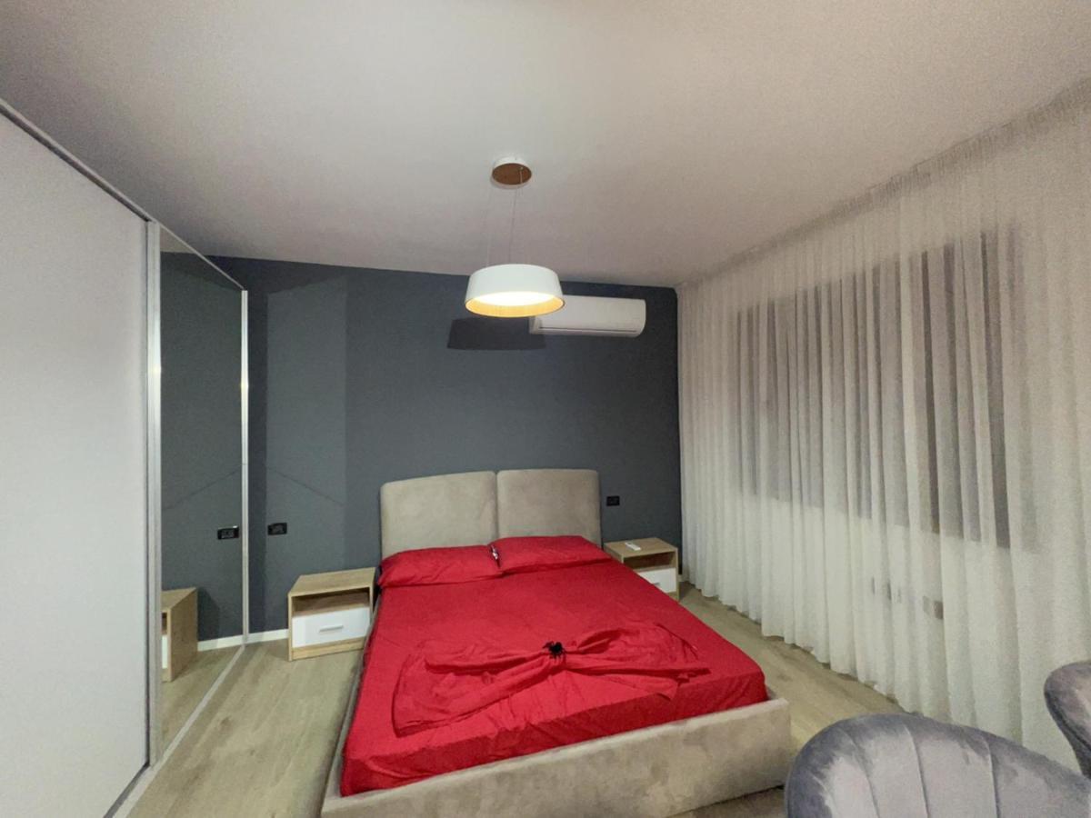 Amion Apartment In Center Of تيرانا المظهر الخارجي الصورة