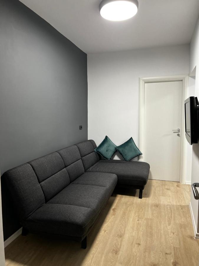 Amion Apartment In Center Of تيرانا المظهر الخارجي الصورة