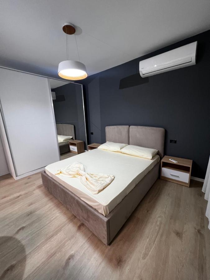 Amion Apartment In Center Of تيرانا المظهر الخارجي الصورة