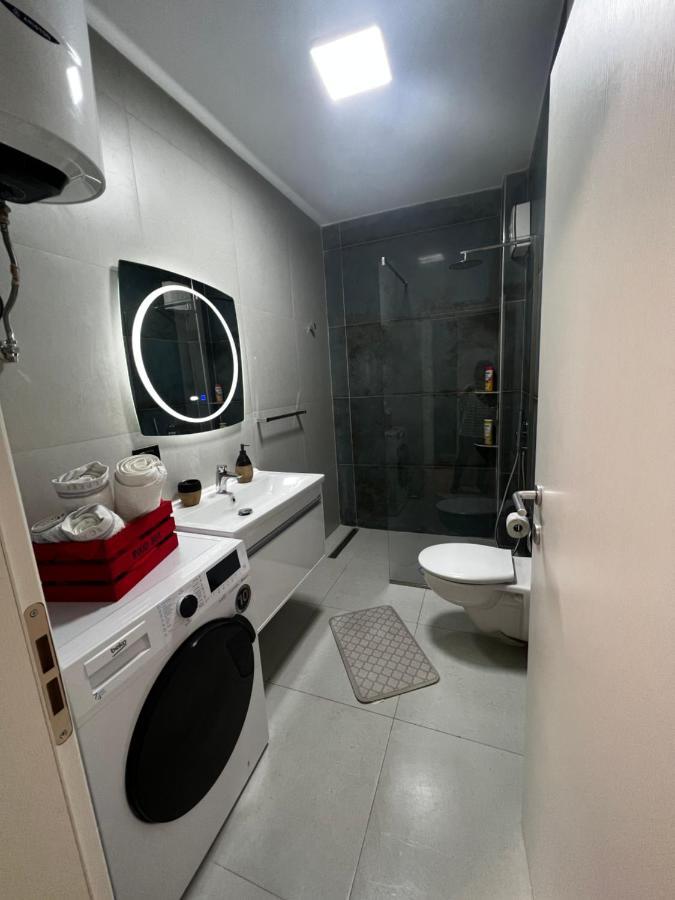 Amion Apartment In Center Of تيرانا المظهر الخارجي الصورة