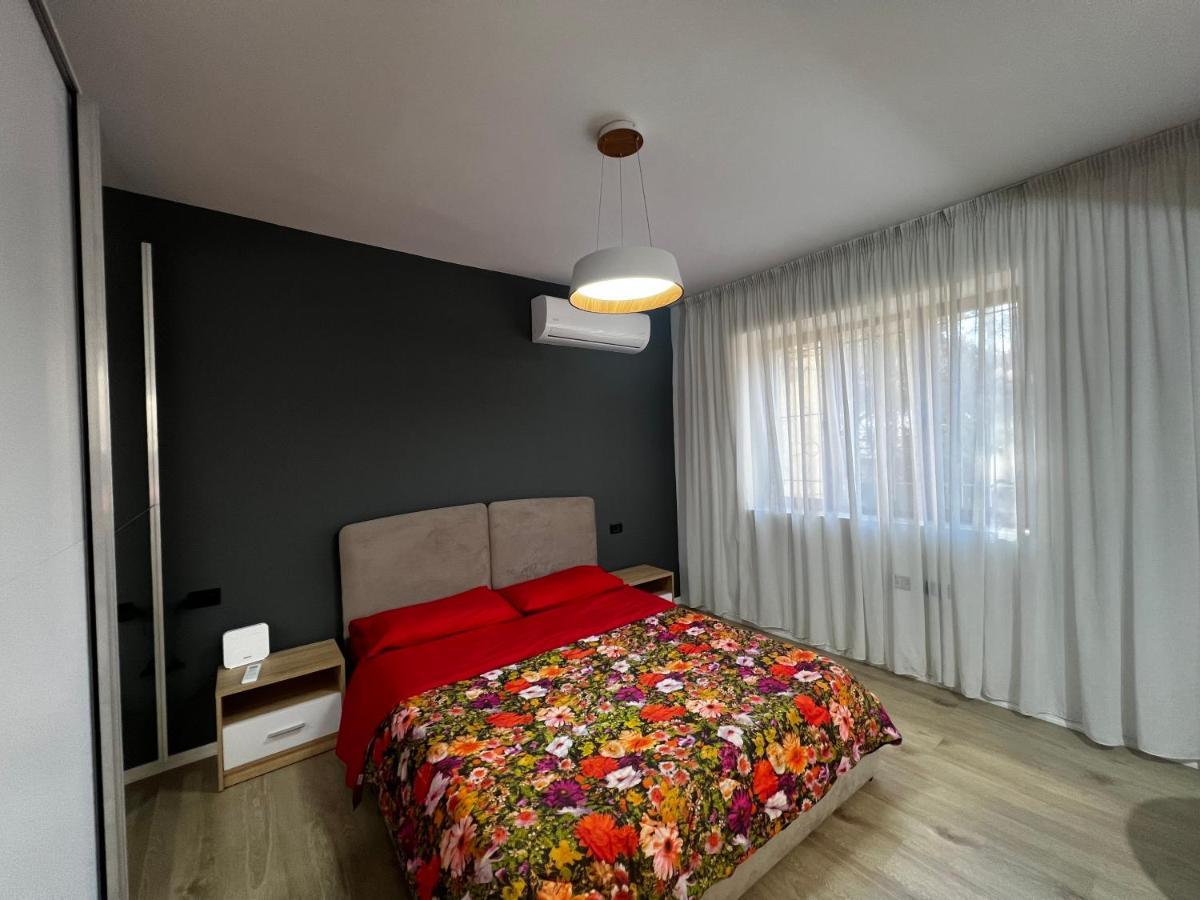 Amion Apartment In Center Of تيرانا المظهر الخارجي الصورة